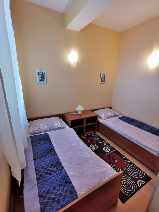 Apartment Delost ลอฟราน ภายนอก รูปภาพ